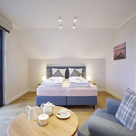 Reetland Am Ferienhaus Dranske